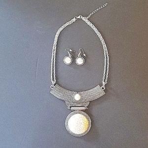 Jewelry Neckless/earrings stone Set